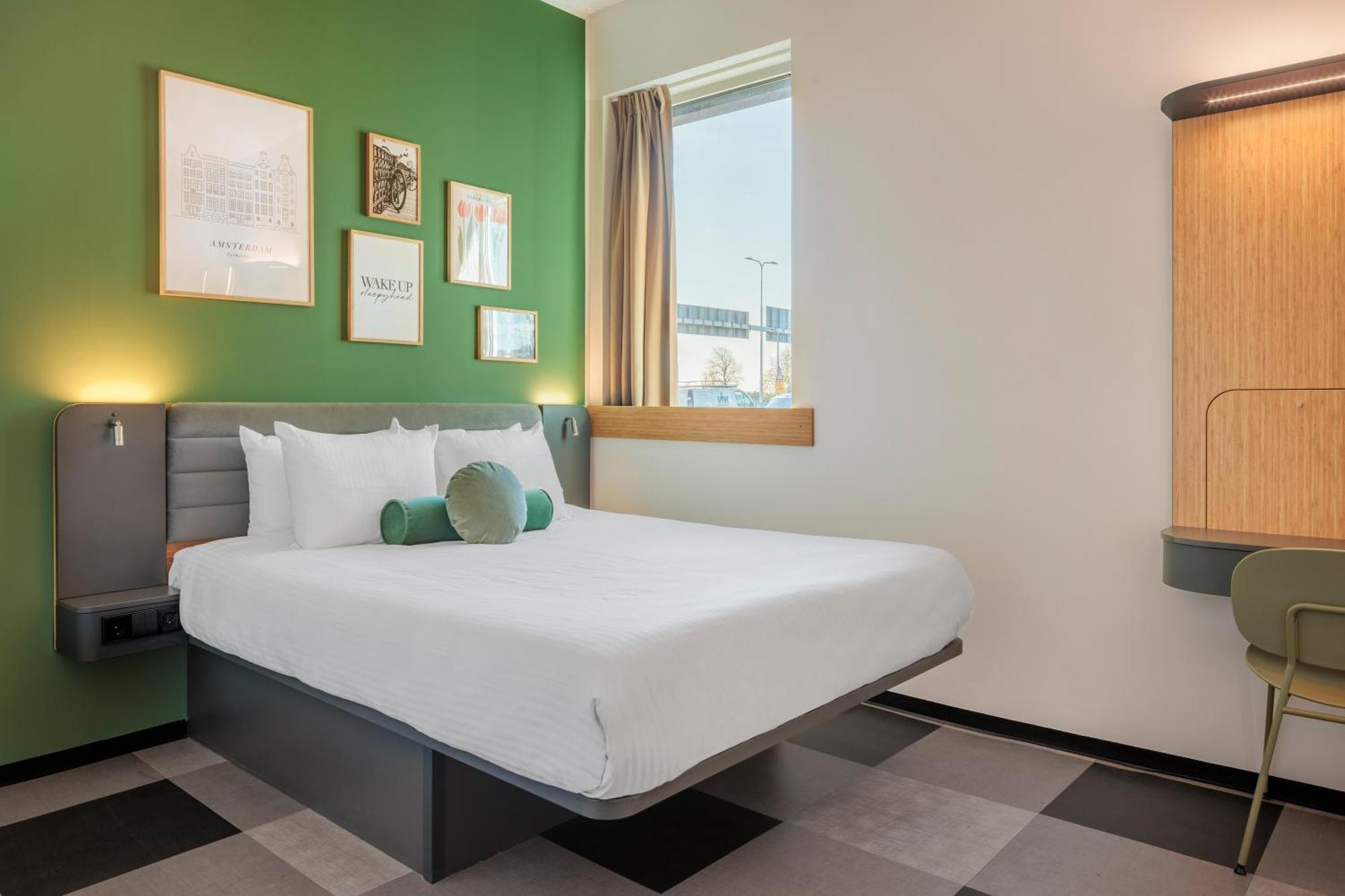 Maxhotel Amsterdam Airport Schiphol - Recently Renovated Hoofddorp Exteriör bild