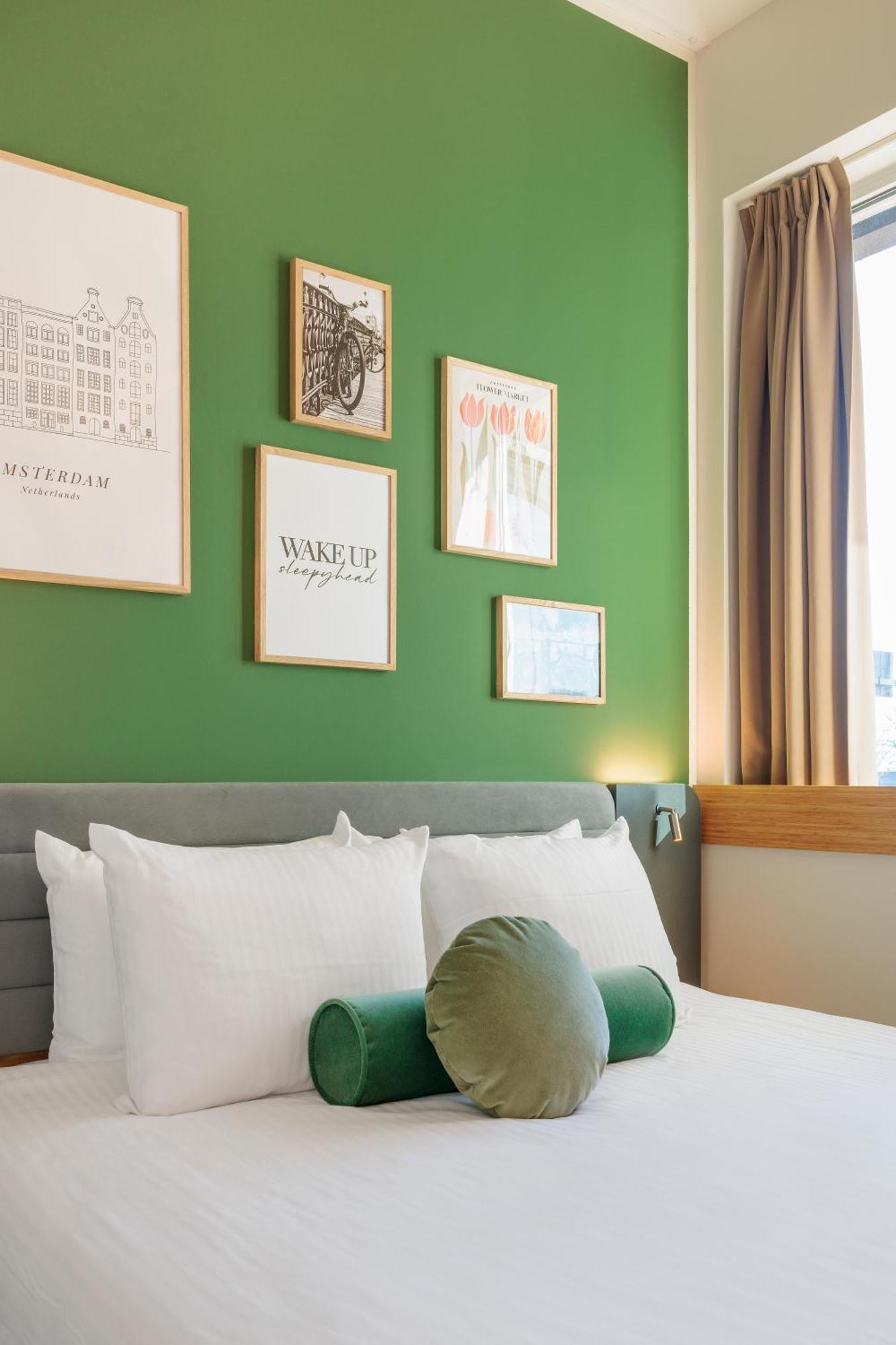 Maxhotel Amsterdam Airport Schiphol - Recently Renovated Hoofddorp Exteriör bild